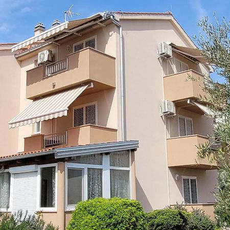 Rooms Magdalena Krk Кърк Екстериор снимка