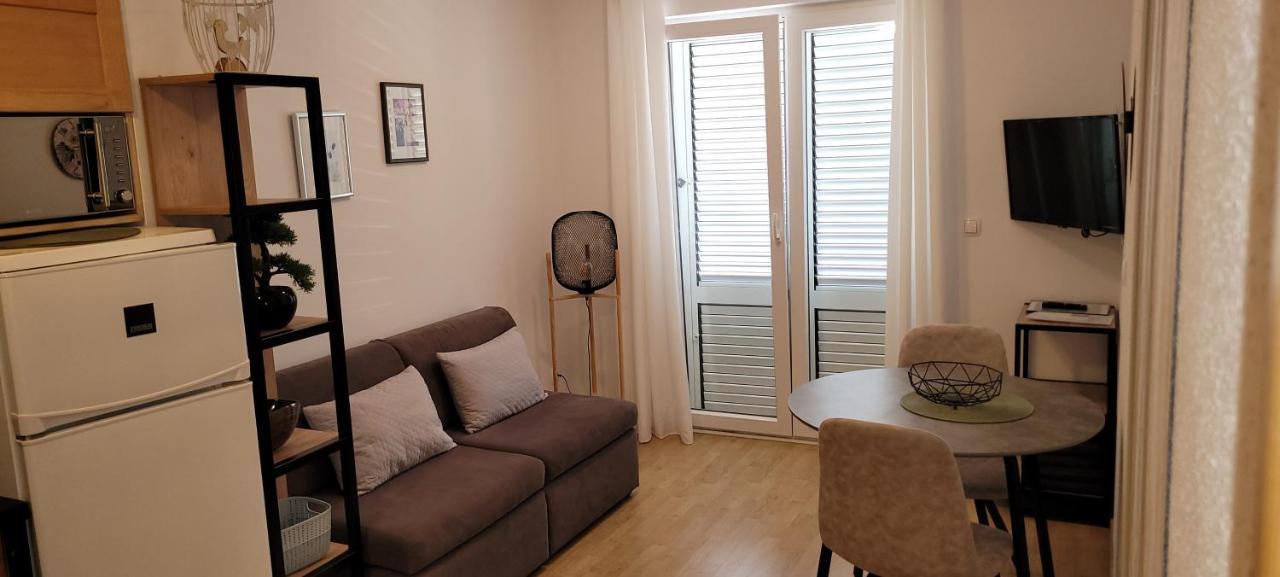 Rooms Magdalena Krk Кърк Екстериор снимка