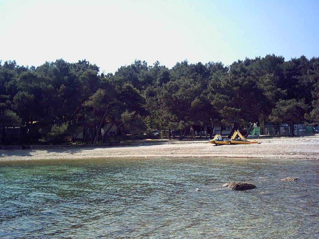 Rooms Magdalena Krk Кърк Екстериор снимка